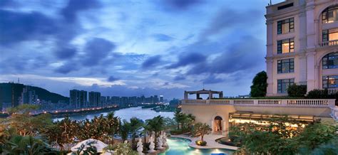 Sofitel Macau at Ponte 16 .